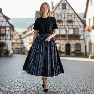 Vintage Original Alpen Trachten dirndl folk skirt eyelet trim Size 38 Small NWOT